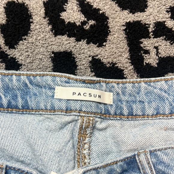 Pacsun high rise festival jean shorts - Picture 3 of 6